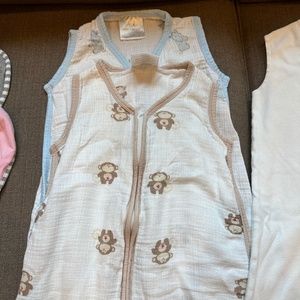 TWO Aden and anais Muslin sleep sacks - size S